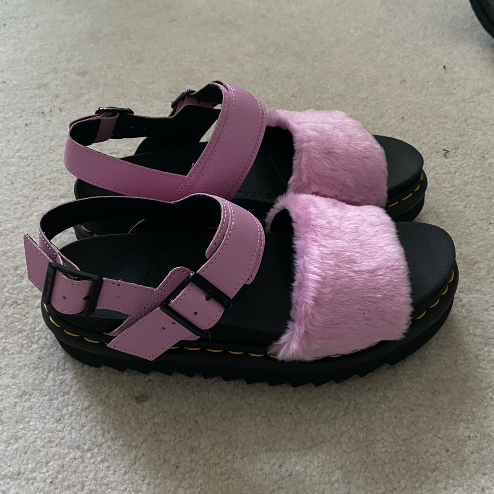 Dr Martens size 9 pink sandals